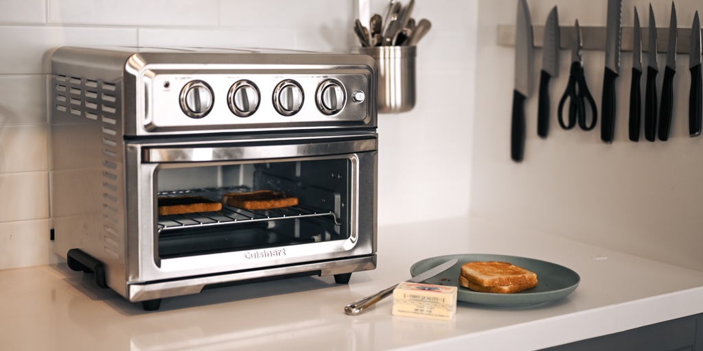 Cuisinart TOA-60 Convection Toaster Oven Air Fryer Hands-On Review