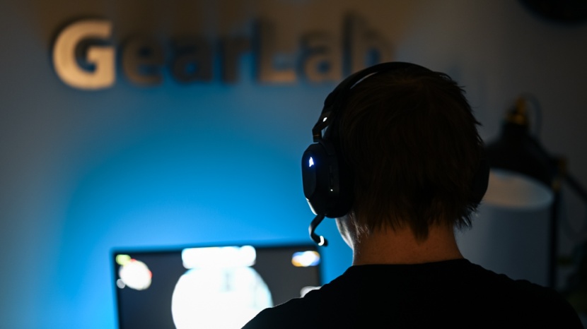 corsair hs80 rgb wireless - while the corsair's positional sound performance wasn't the best in...