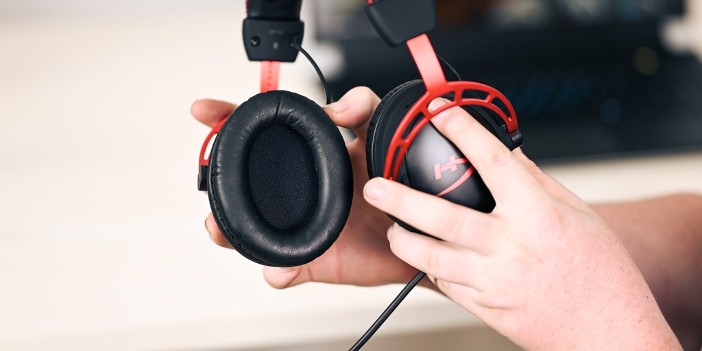 HyperX Cloud Alpha wireless review: 300 hours of audio bliss