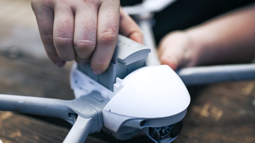 powervision poweregg x wizard - the battery life on the poweregg is about average at 30 minutes.