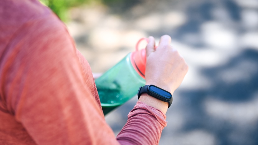 xiaomi mi band 6 - this tracker may not be ideal for those seeking more in health...