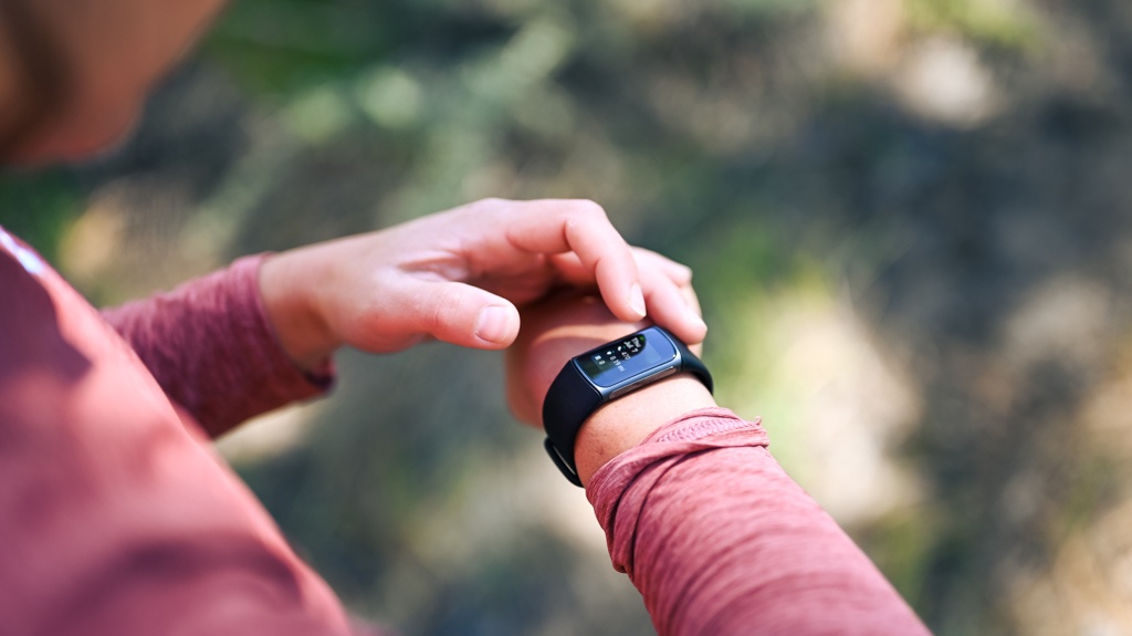 Fitbit Charge 5 Review