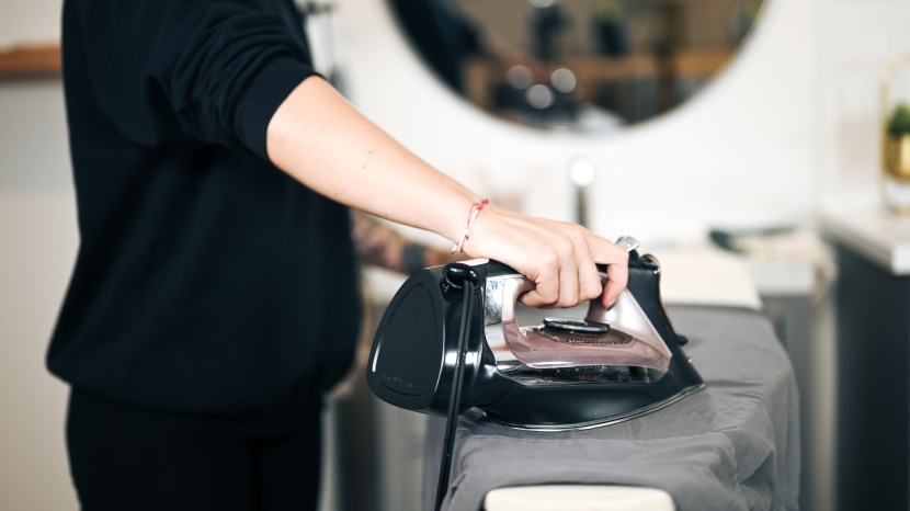 rowenta dw2459 access - the access gets out stubborn wrinkles with ease.