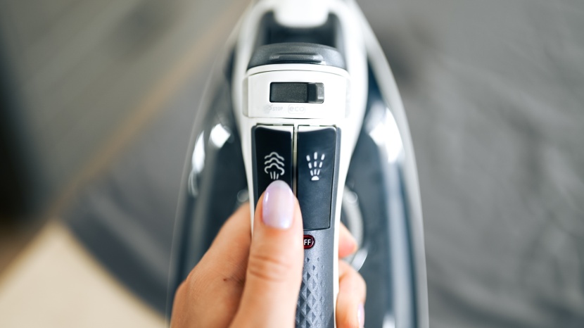 rowenta focus excel dw5280 - easy access to the steam boost and extra spray features.