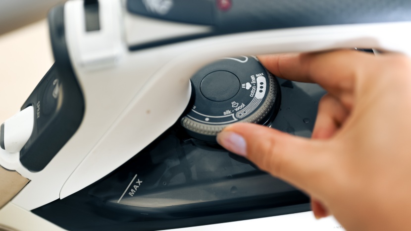 rowenta focus excel dw5280 - the focus excel just doesn't get as warm as many others.