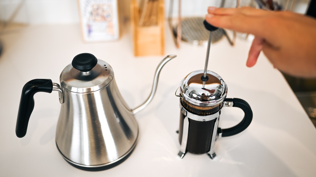 Craft Perfect Pour Overs with The Morning Bloom Electric Gooseneck Kettle 