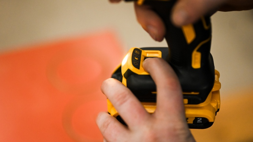 the release button for this battery is a bit difficult to press.