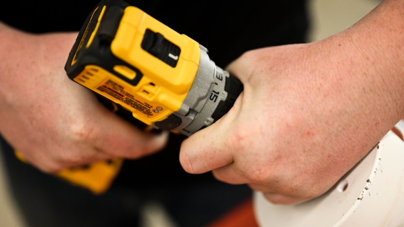 dewalt 20v xr brushless dcd791b - the dewalt 20v xr has decent battery life.