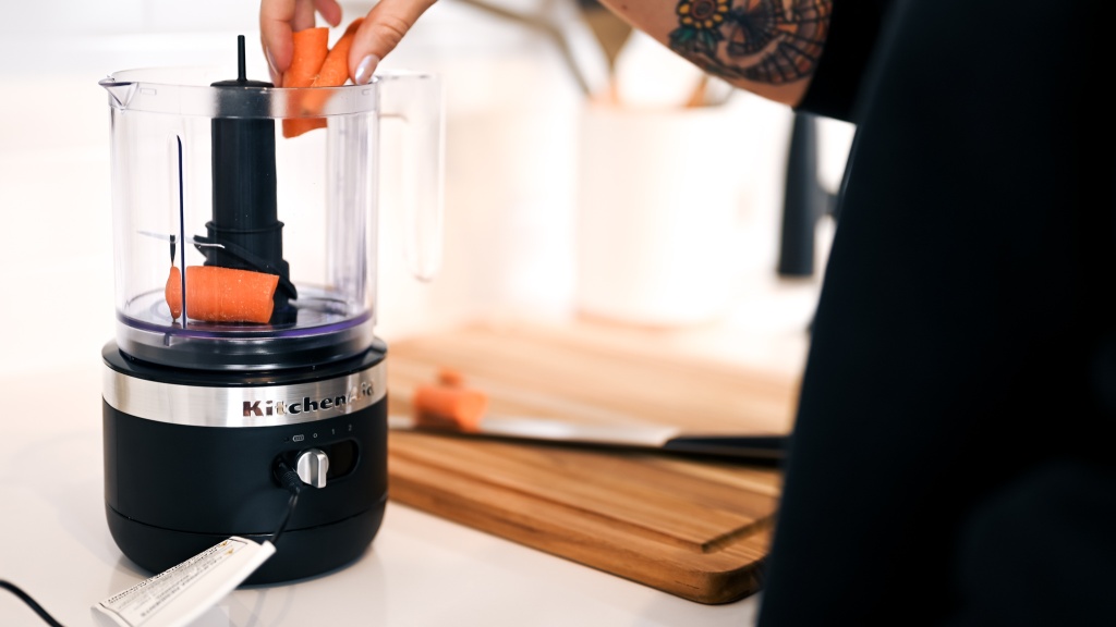 KitchenAid Cordless Food Chopper Review : Battery-powered kitchen prep