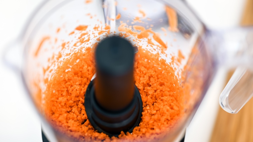 kitchenaid 5-cup - perfectly chopped carrots.