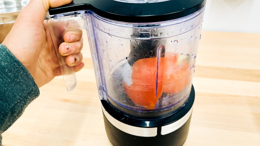 kitchenaid 5-cup - during slicing, all of our tests results ended with the food...