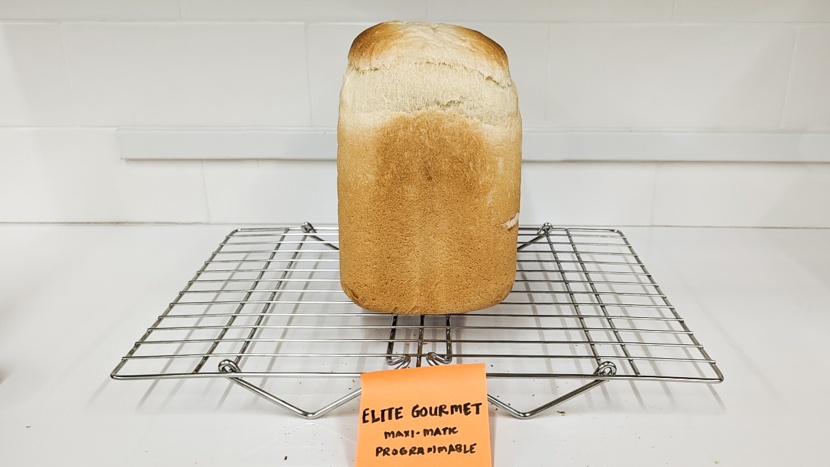 elite gourmet maxi-matic programmable - the maxi-matic makes a solid white bread.