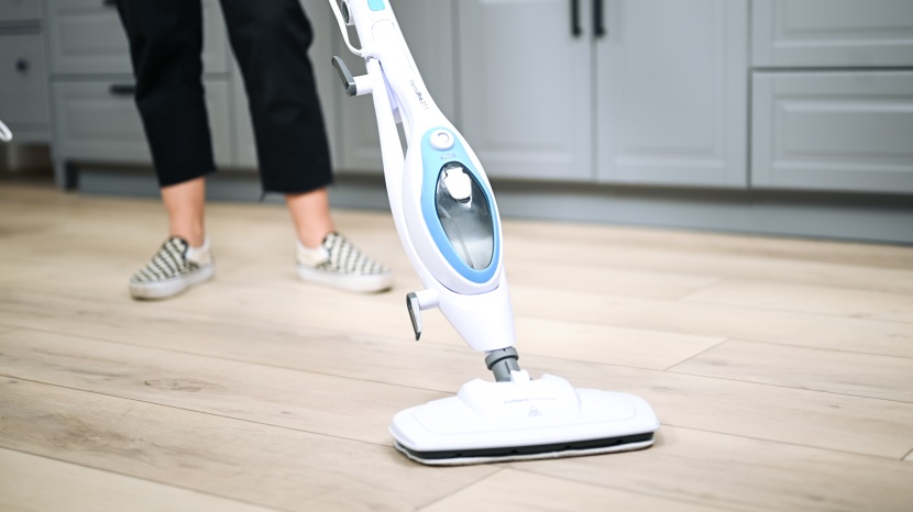 pursteam 10-in-1 - the pursteam does well on synthetic surfaces but has the unfortunate...