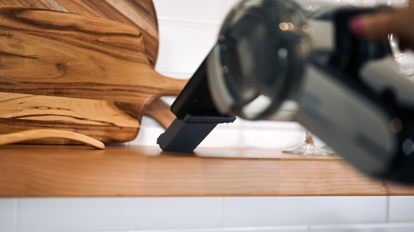 black+decker 20v max pivot bdh2000pl - when reaching up to clean shelves, the articulating nozzle comes in...