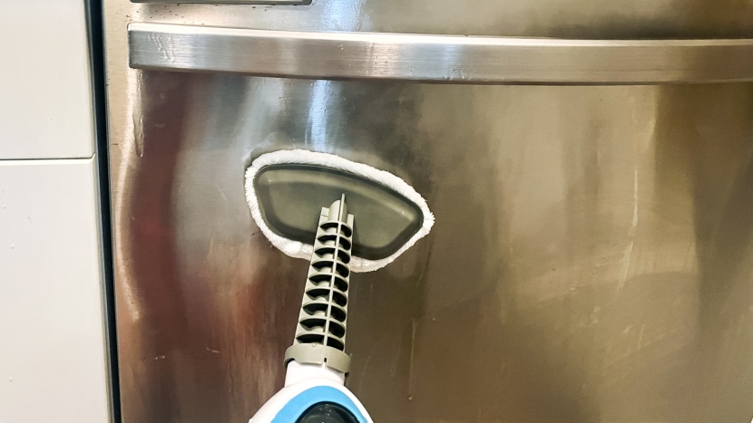 pursteam 10-in-1 - stubborn stains like those found on stainless steel were manageable...