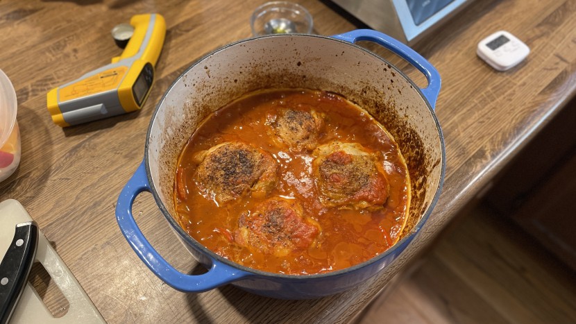 dutch oven - though it&#039;s not perfect, there&#039;s a lot we love about the lodge&#039;s...