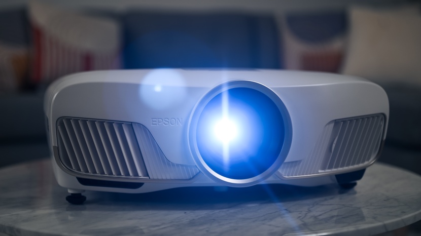 epson home cinema 5050ub 4k pro-uhd - the epson 5050ub has adequate viewing brightness for a nice home...