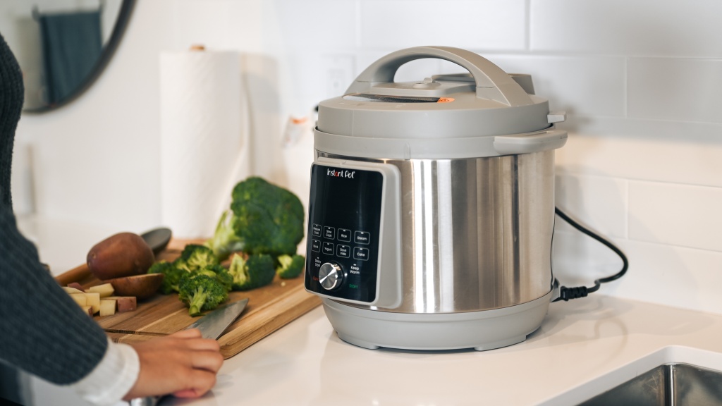 Breville Fast Slow Pro™ Pressure Cooker Review ⋆ hip pressure cooking   Best electric pressure cooker, Pressure cooker reviews, Breville pressure  cooker