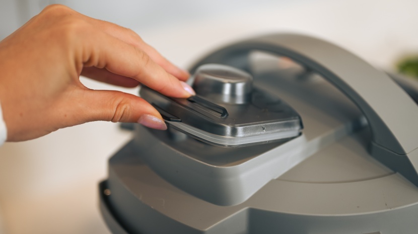 instant pot duo plus v4 - the duo plus's new whisperquiet valve and cover work together to...