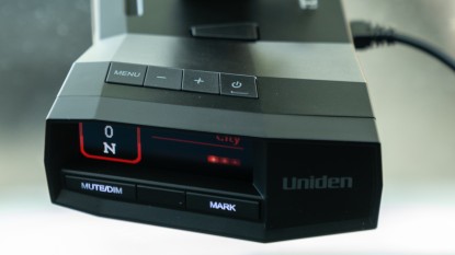 Product photo of Uniden R8