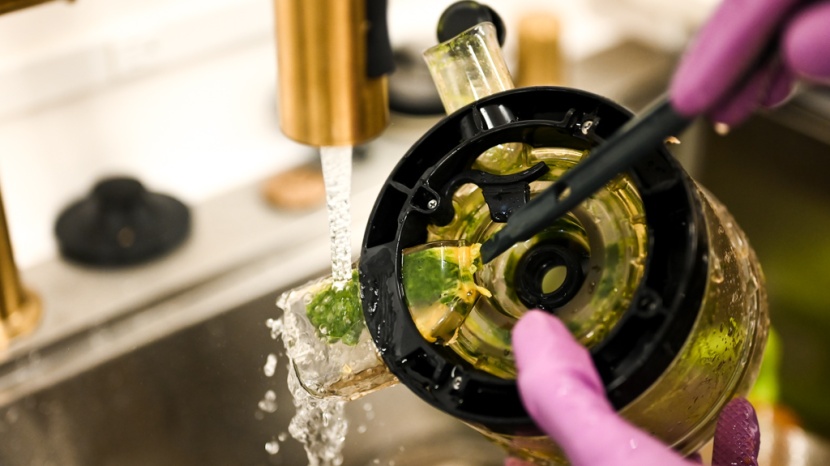 omega vsj843qs vertical square - the vertical square is a beast to clean and, despite our best...