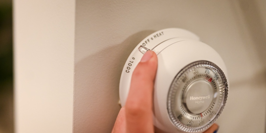 honeywell home ct87n1001 - the honeywell home is about as bare-bones as a thermostat can get.