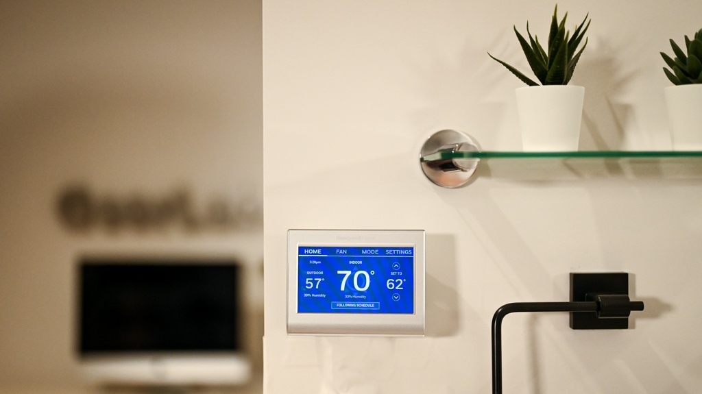 honeywell wifi smart color thermostat review