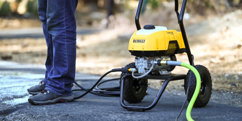 dewalt dwpw2400 - those burly, treaded, rubber wheels and tall handle make this...