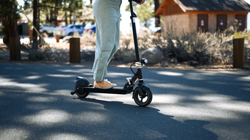 glion dolly 225-22 - the glion has a range of 24.9 miles, equating to a nearly 3-hour run...