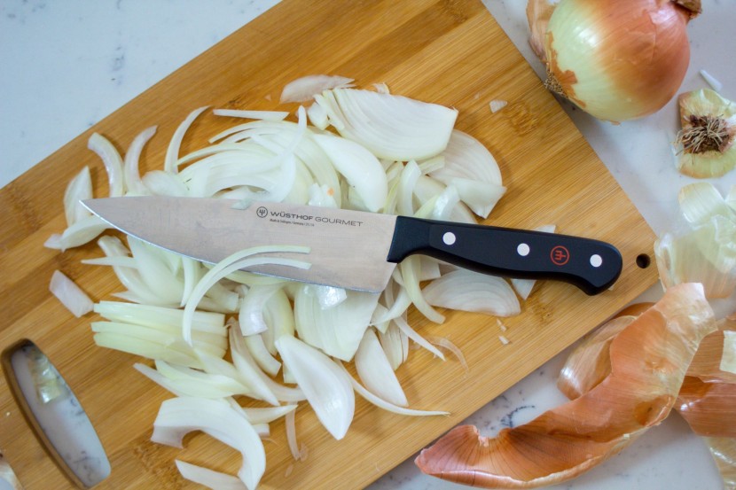 wusthof gourmet 10 piece - onions are no match for this chef&#039;s knife.