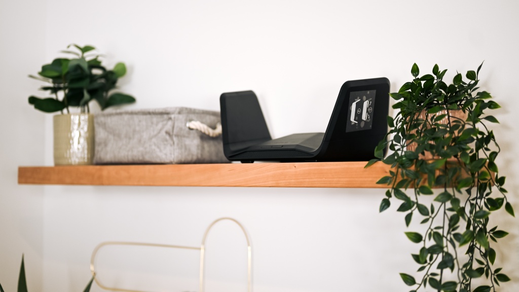 netgear nighthawk raxe300 (axe7800) - the nighthawk raxe300 is a great way to get started with a tri-band...