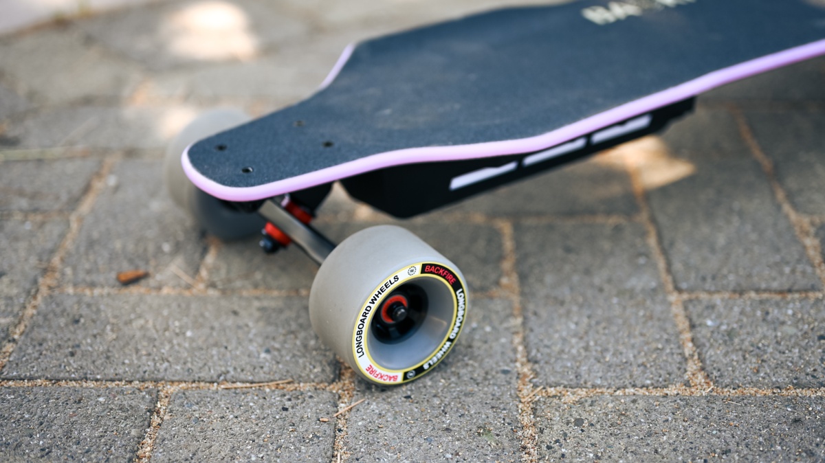 backfire zealot s electric skateboard review