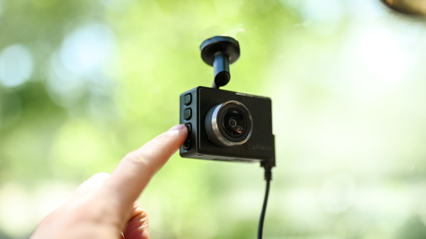 garmin 57 - the g-sensor ensures that you won&#039;t be distracted mid-event fiddling...