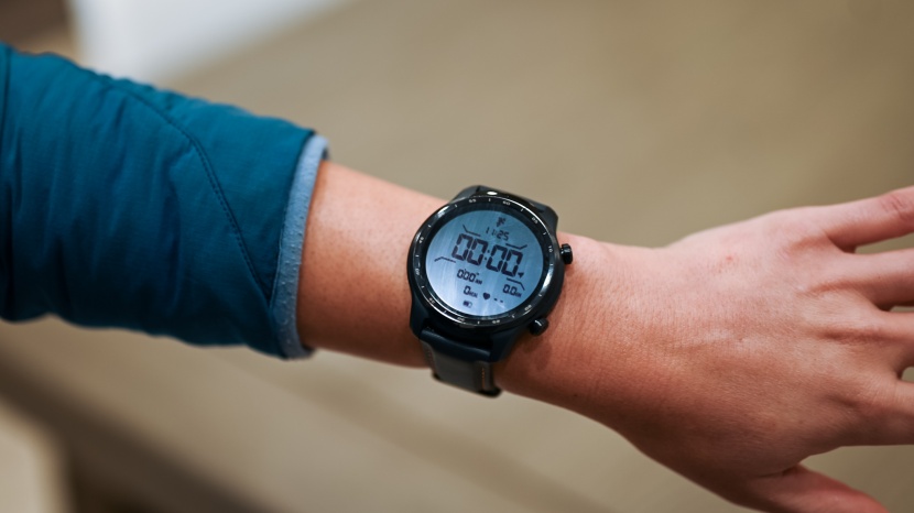 mobvoi ticwatch pro 3 - a great battery-saving feature of the pro 3 is its ability to shift...