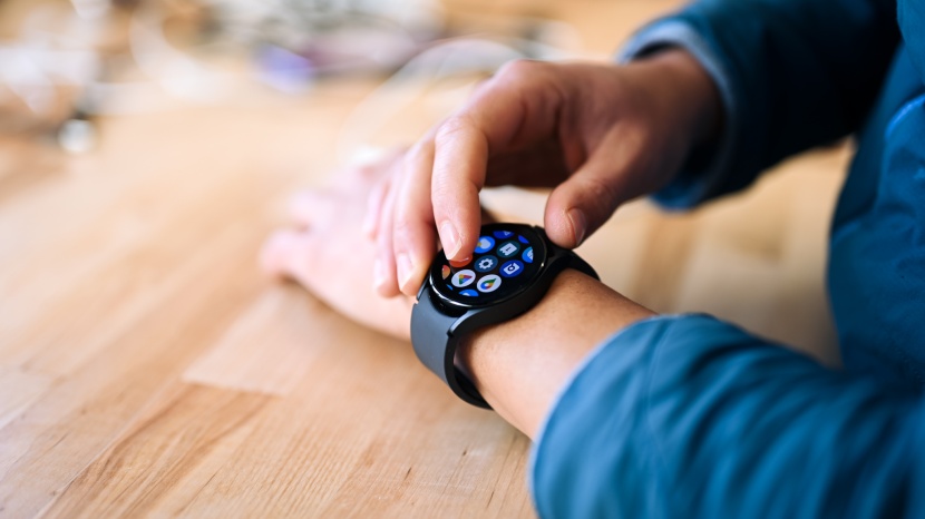 samsung galaxy watch 5 - the galaxy watch 5 has a very responsive display.