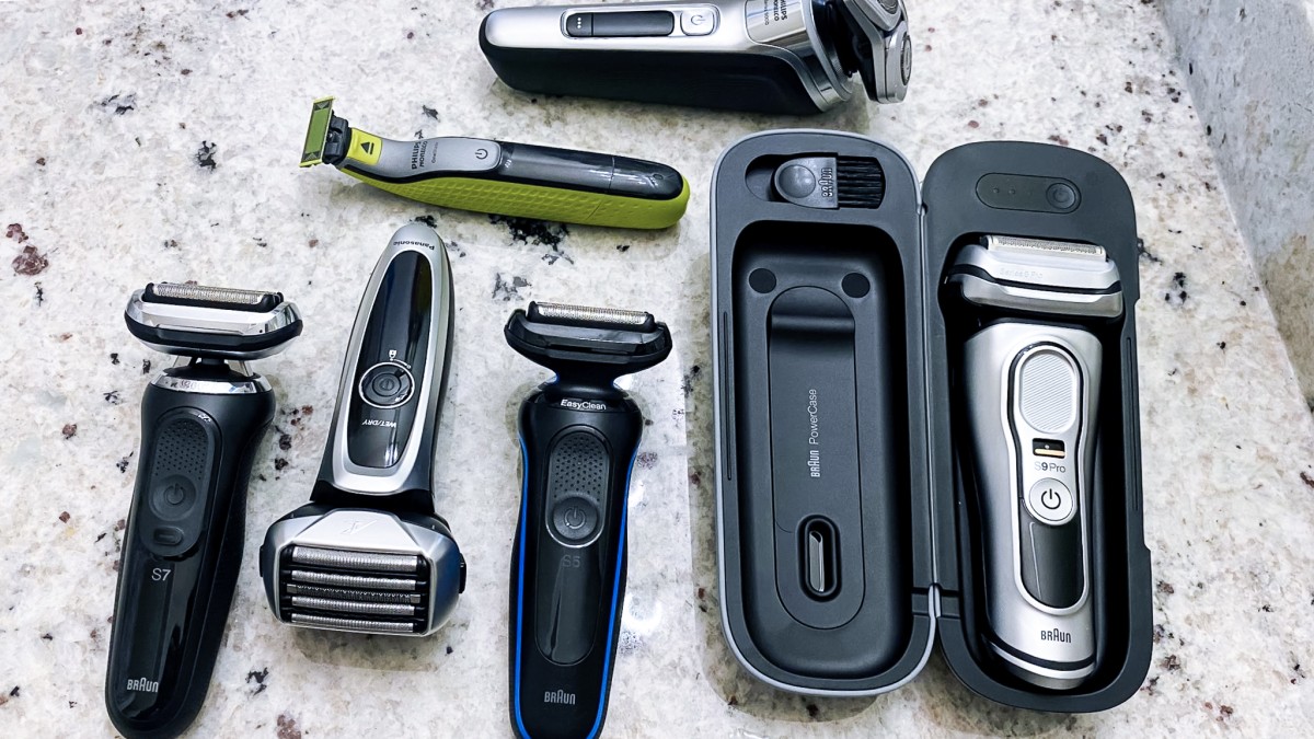 Best Electric Razor Review (Some contenders in the electric razor category.)