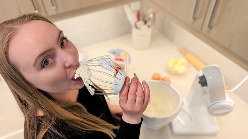 bosch mum4405 compact stand mixer - limited speed makes whipping cream on the mum4405 a slower process...