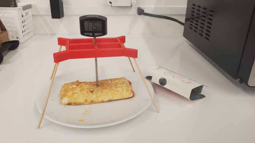 farberware classic fmo11ahtbkb - the faberware classic heats hot pockets evenly throughout.