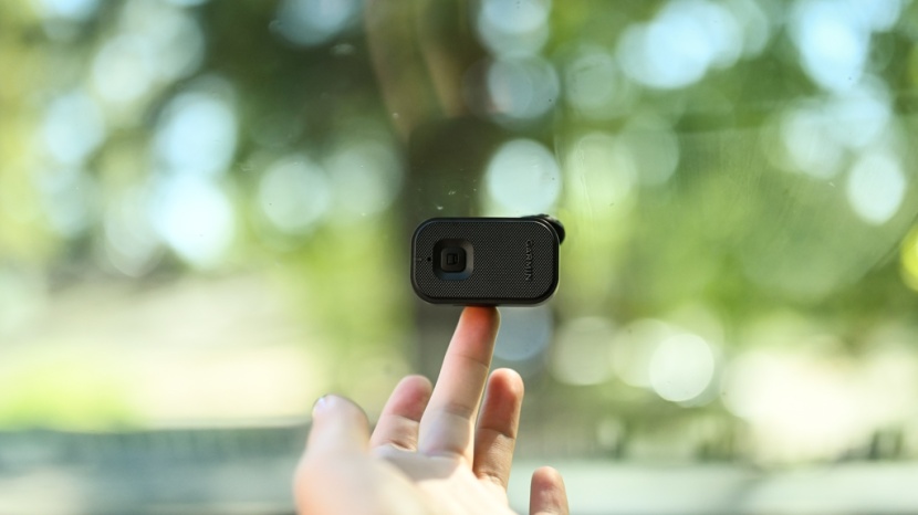 garmin mini 2 - the mini 2 offers voice commands so that you can go hands free.