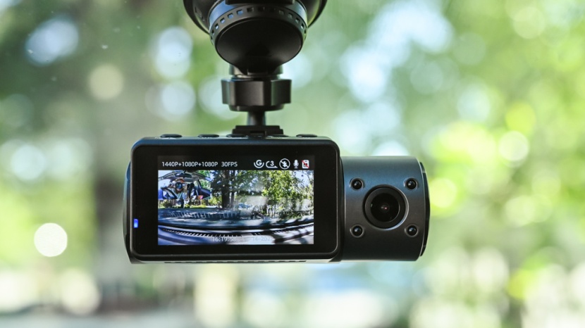 vantrue n4 - here you can see some of the blown out whites, however the vivid...