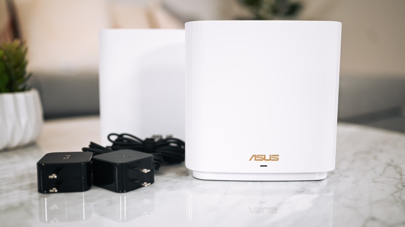 asus zenwifi (xt8) - the asus zenwifi pack includes two sleek nodes and chargers.
