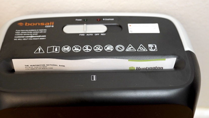 bonsaii 6-sheet cross cut - the bonsaii is one of the slower models we tested, and also has a...