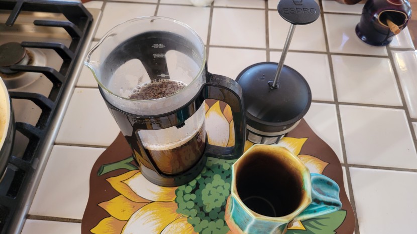 french press - espro p3 filled to the &quot;minimum&quot; fill line. graduated marks help you...
