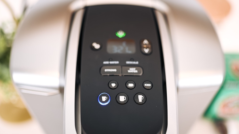 keurig coffee maker - the k-elite has a large selection of options, from cup size to brew...