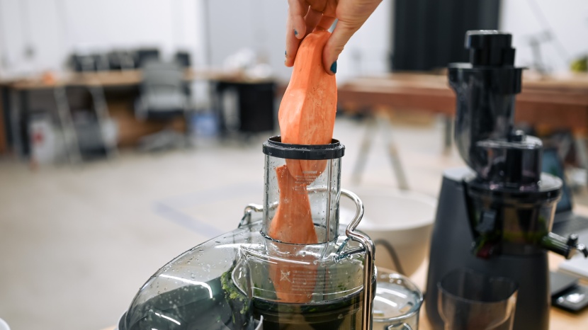 juicer - the fountain plus passes our hard produce test with flying colors.