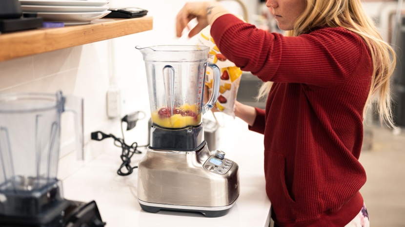 breville the super q - the wide mouth of the 68-ounce jug makes it easy to load fresh...