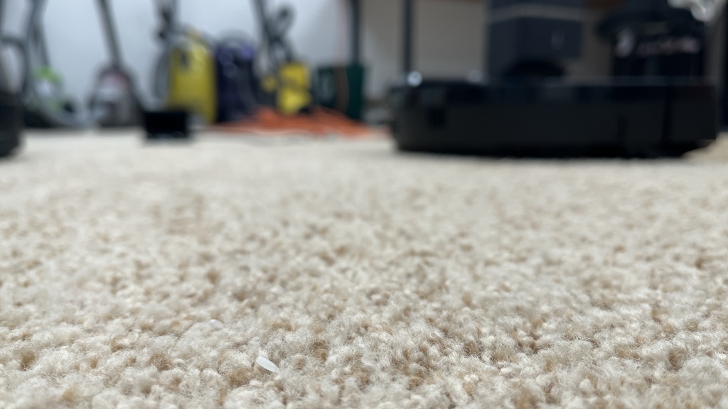 neato d10 intelligent - the d10 left rice behind on carpet.