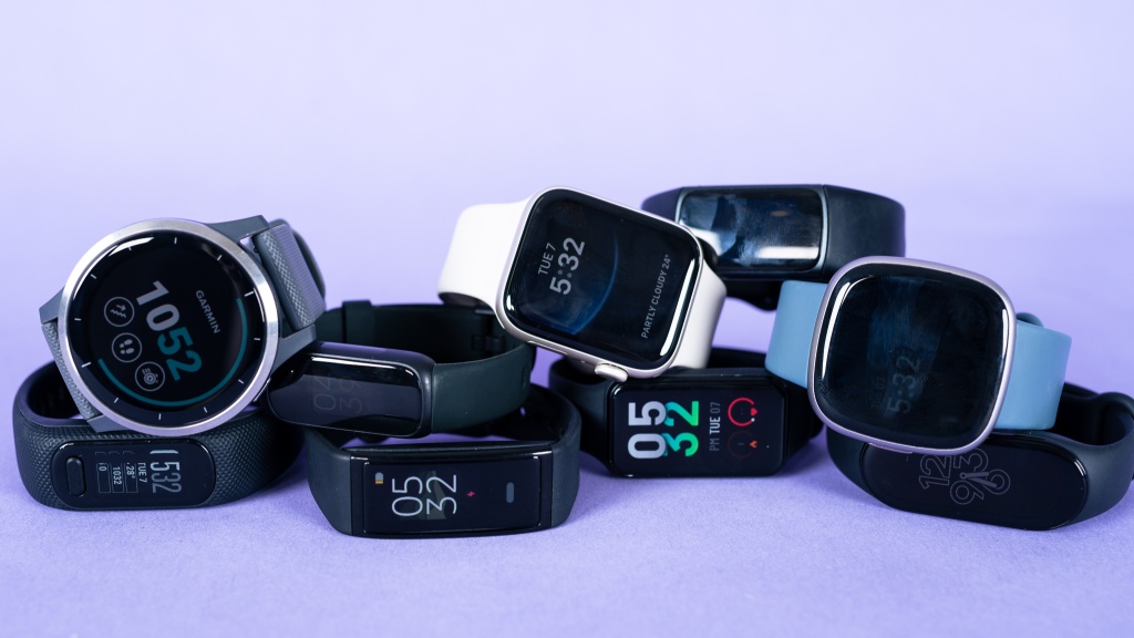 Fitbit Vs. Apple Watch: Should You Buy a Smartwatch or a Fitness Tracker? |  Gear Patrol