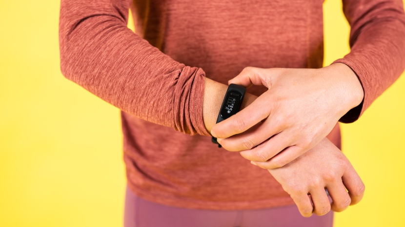 garmin vivosmart 5 - the profile design of this device is good but doesn&#039;t always fit...