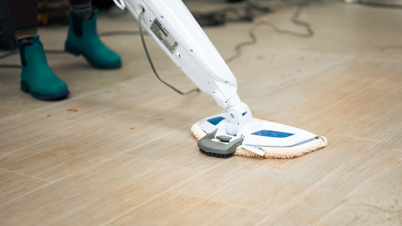 bissell powerfresh - the fold-down scrub brush on the back of the mop head gives it an...